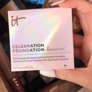 IT Cosmetics - Celebration Foundation Illumination